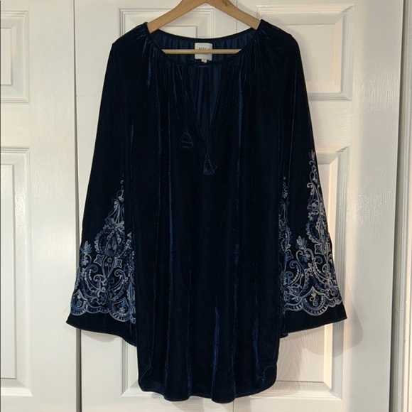 MISA Los Angeles Luca Navy Blue Velvet Embroidered Sleeve Shift Dress Size L - Picture 3 of 11